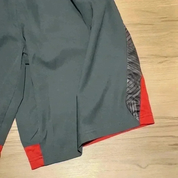 Reebok Shorts Size Small/CH - Picture 5 of 6